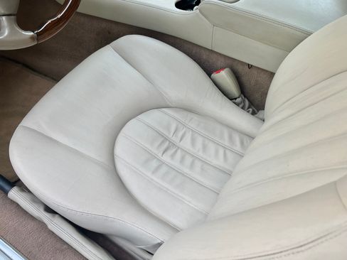 Used 2002 Jaguar XK8 Convertible image 8