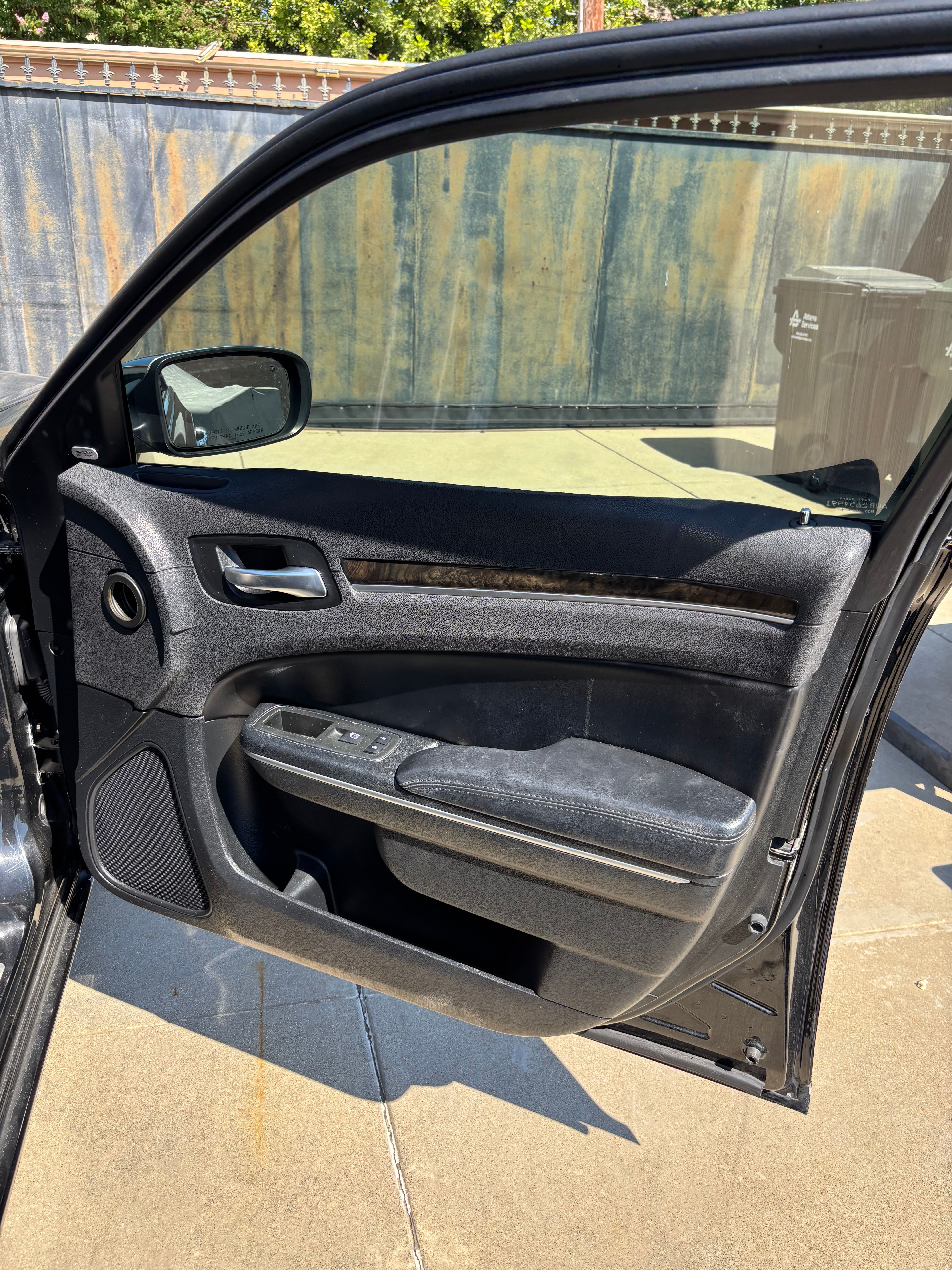 Used 2013 Chrysler 300 C RWD image 10
