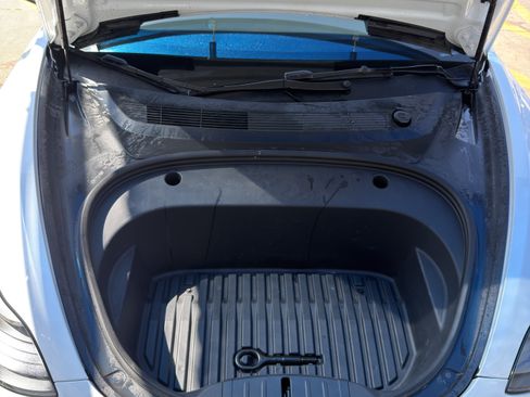 Used 2023 Tesla Model 3 Performance image 15