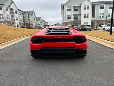 Used 2017 Lamborghini Huracan LP 580-2 RWD image 6