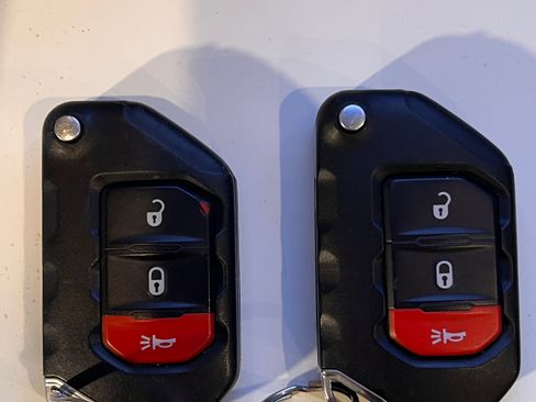 Used 2018 Jeep Wrangler Sport image 24