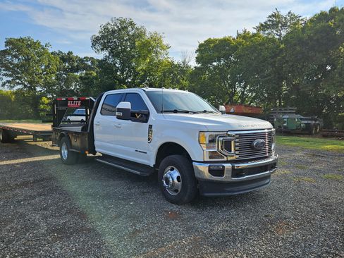 Used 2022 Ford F350 Lariat w/ Lariat Ultimate Package AWD/4WD image 1