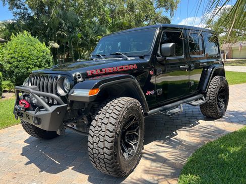 Used 2021 Jeep Wrangler Unlimited Rubicon AWD/4WD image 2