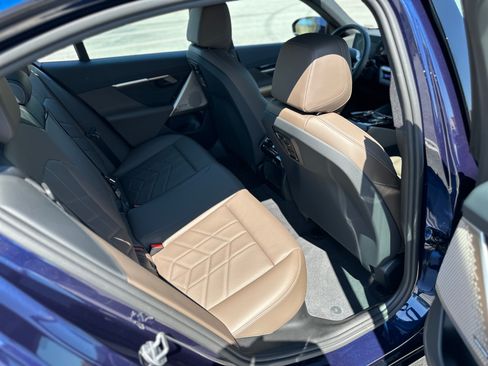 Used 2024 BMW 540i xDrive w/ M Sport Package image 16