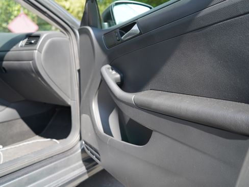 Used 2015 Volkswagen Jetta S FWD image 16