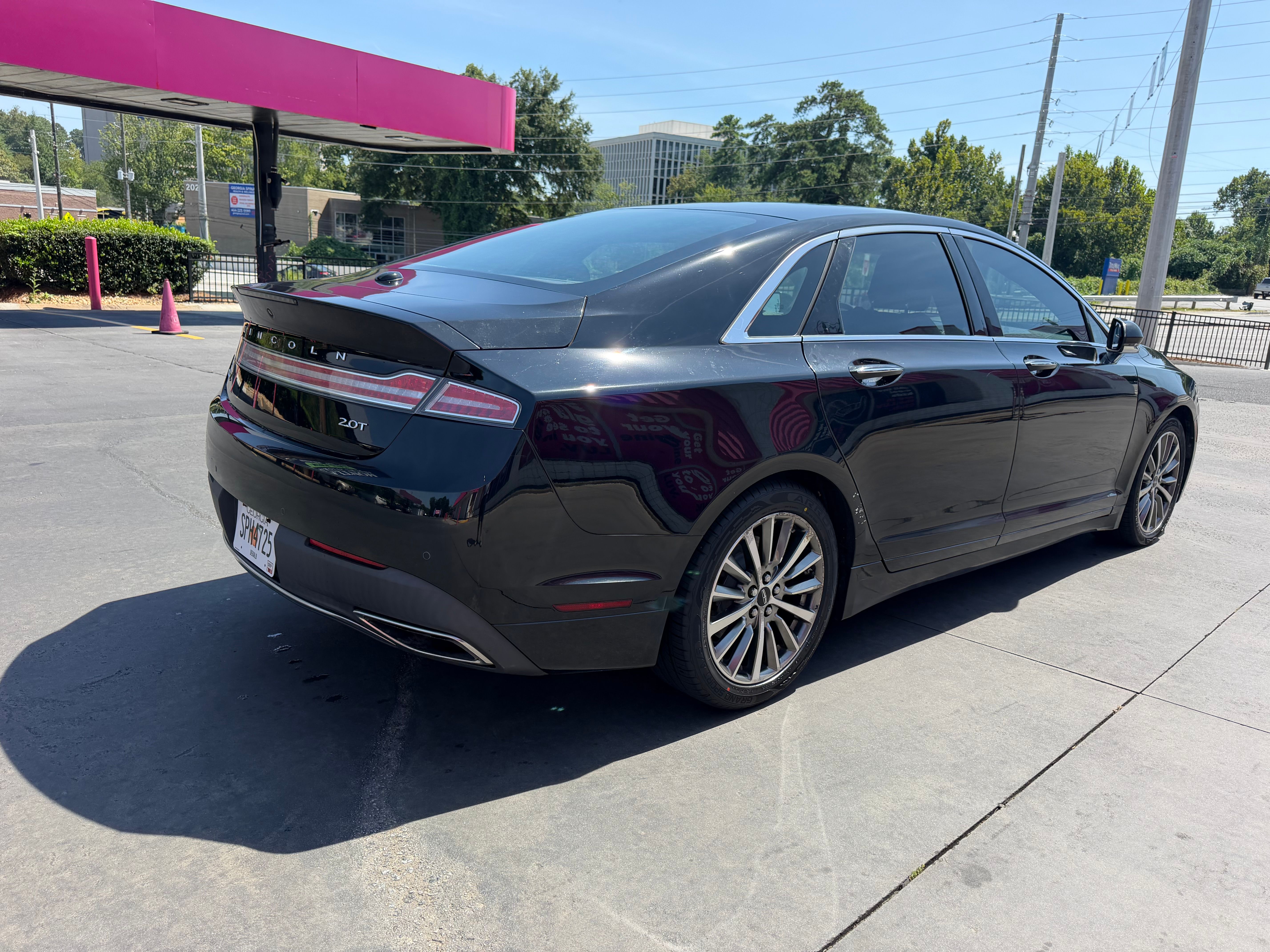 Used 2017 Lincoln MKZ Premiere FWD image 10