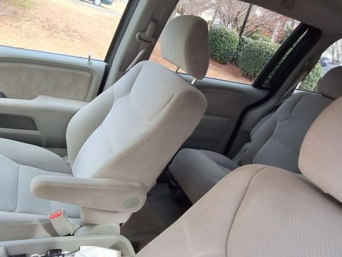 Used 2006 Honda Odyssey LX image 9