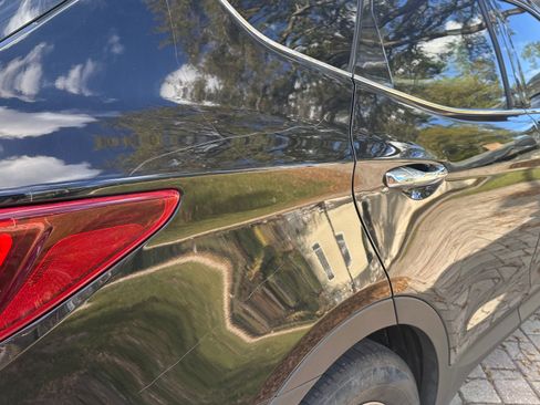 Used 2017 Hyundai Santa Fe Sport image 15