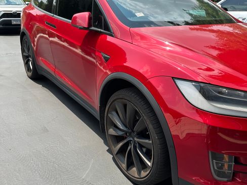 Used 2020 Tesla Model X Performance AWD/4WD image 10