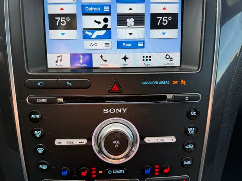 Used 2017 Ford Explorer Sport w/ Equipment Group 401A image 22