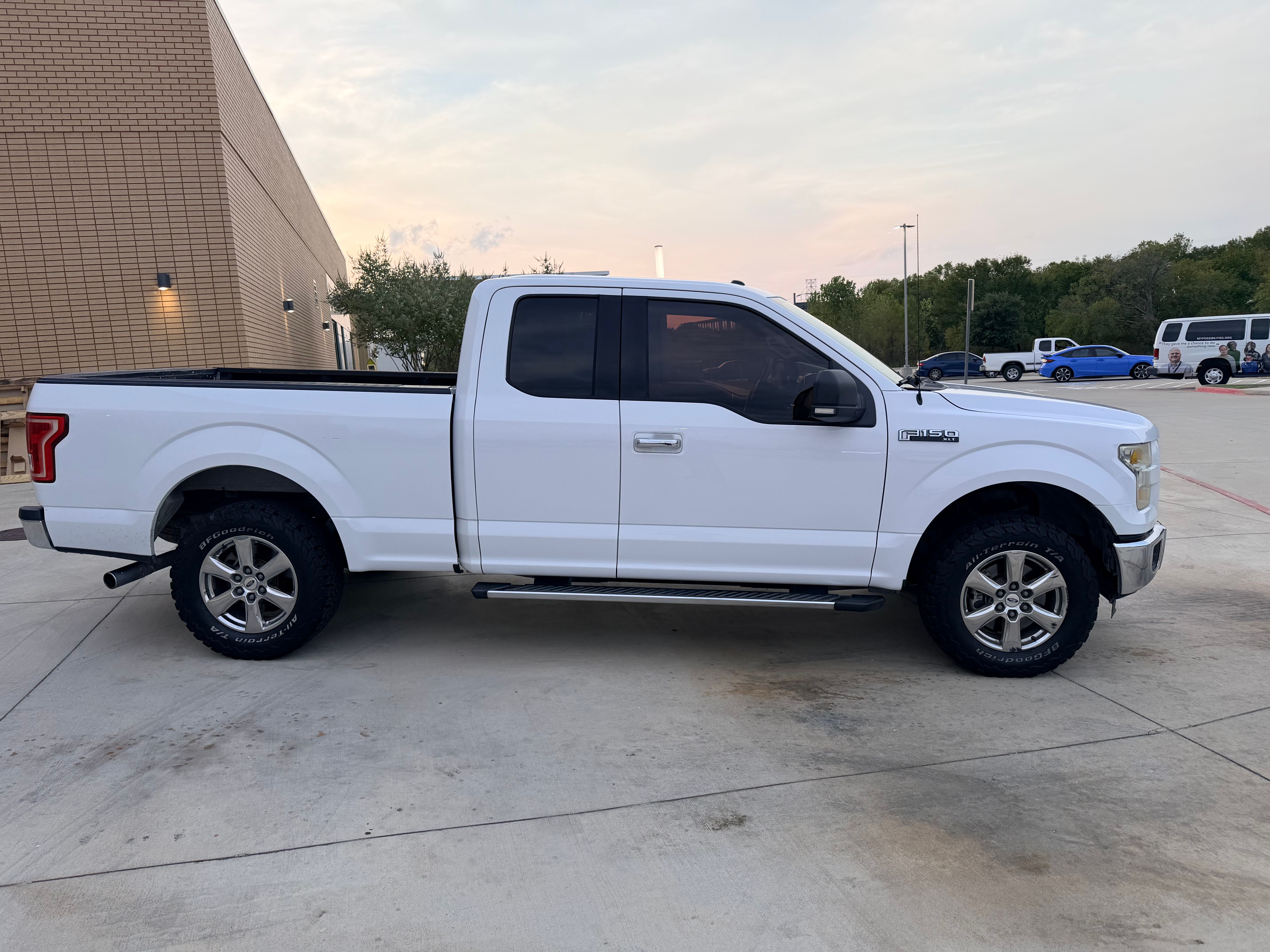 Used 2015 Ford F150 XLT w/ Equipment Group 302A Luxury RWD image 5