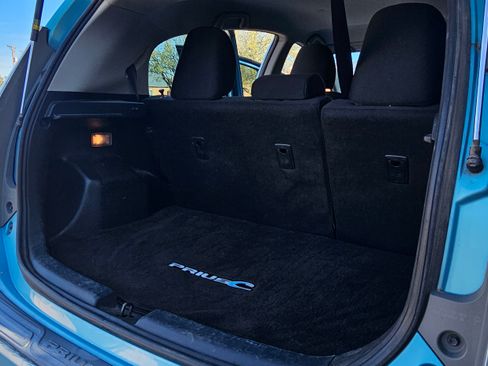 Used 2012 Toyota Prius C Two image 8