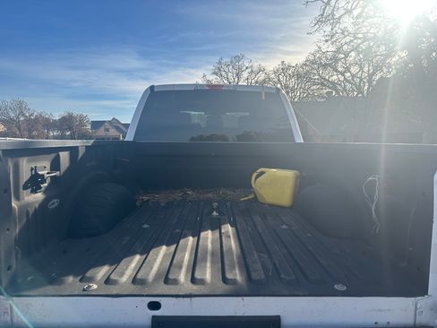 Used 2019 Ford F250 XLT w/ XLT Value Package image 4