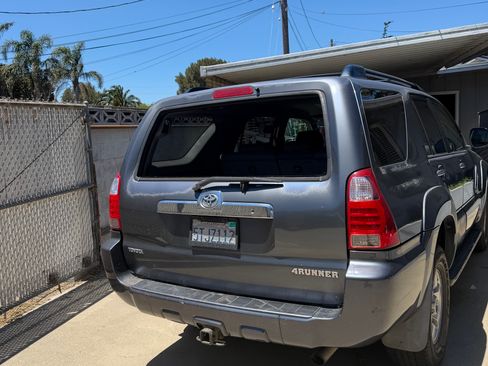 Used 2006 Toyota 4Runner Sport RWD image 4