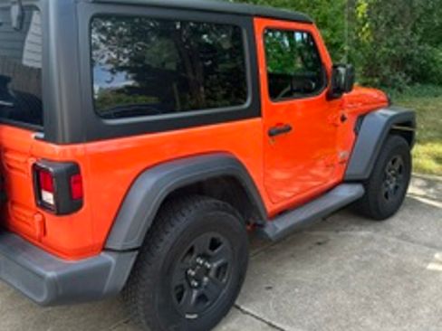 Used 2018 Jeep Wrangler Sport AWD/4WD image 5