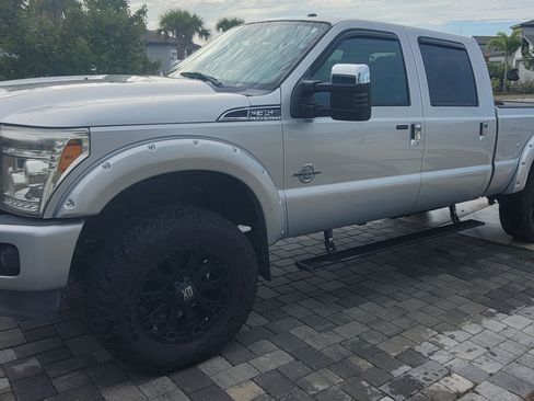 Used 2014 Ford F350 Platinum image 2