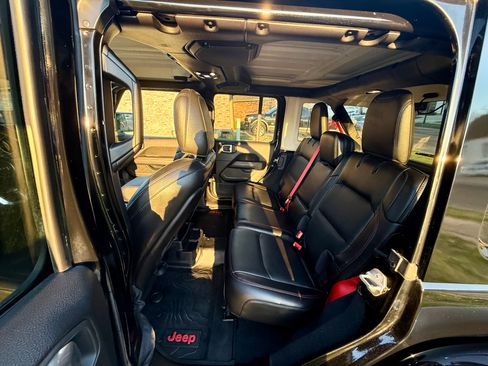 Used 2020 Jeep Wrangler Unlimited Rubicon w/ Quick Order Package 28Y Recon image 11