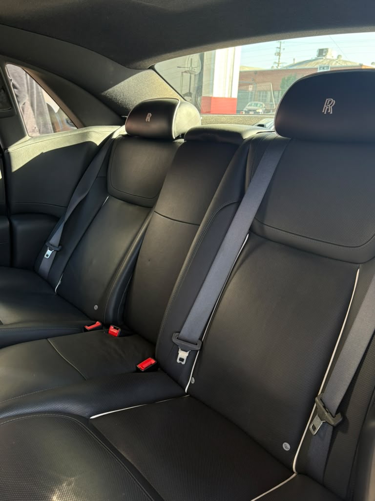 Used 2015 Rolls-Royce Ghost RWD image 9
