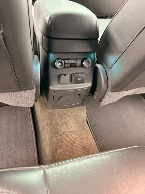 Used 2014 Ford Explorer Limited AWD/4WD image 24