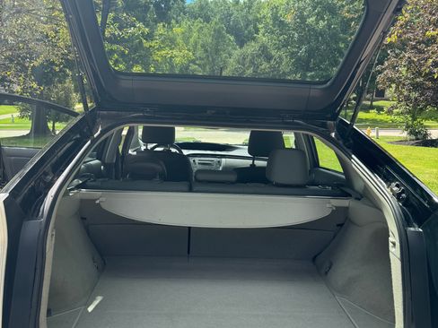 Used 2010 Toyota Prius Five image 5