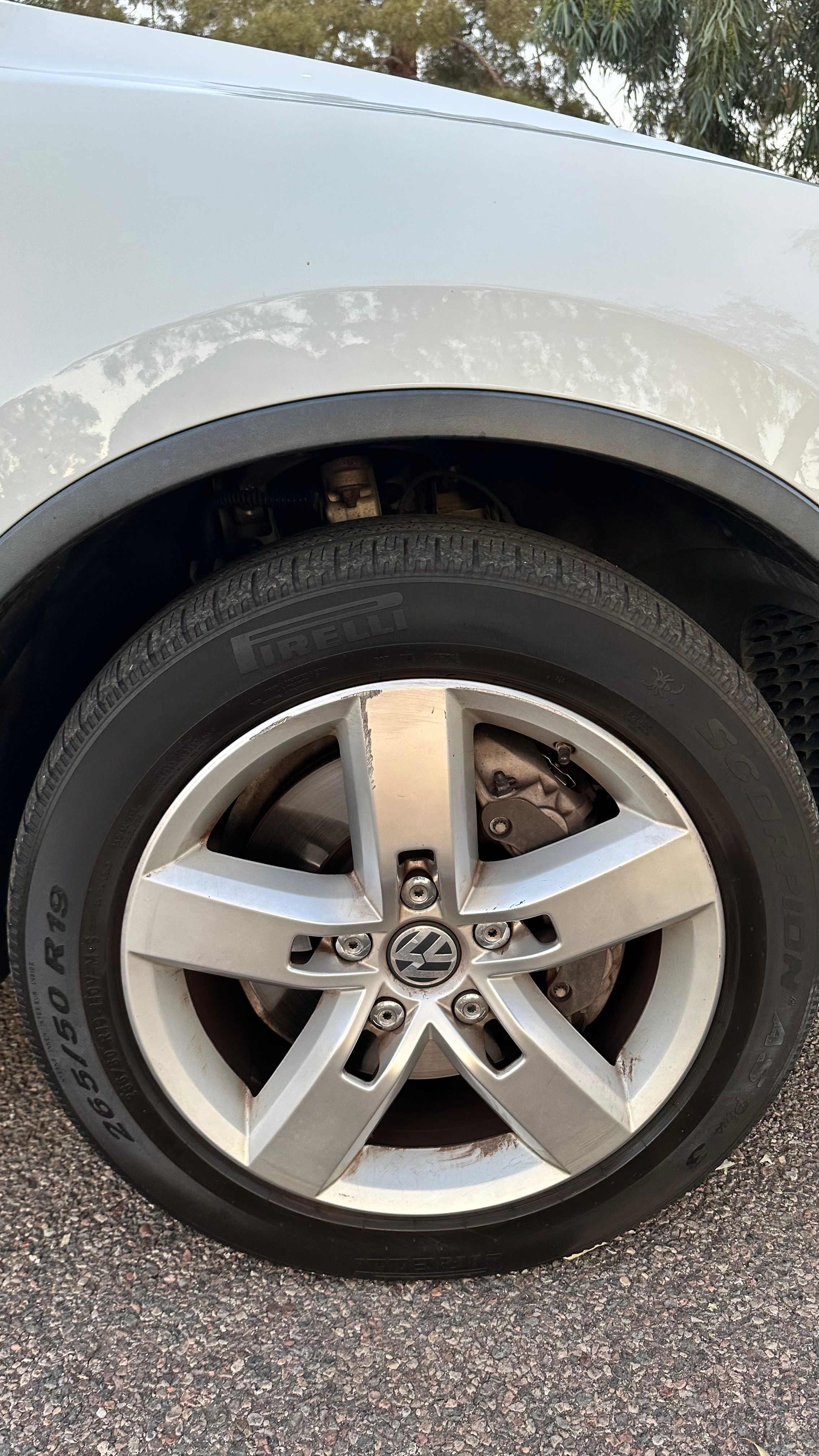 Used 2012 Volkswagen Touareg Hybrid AWD/4WD image 21