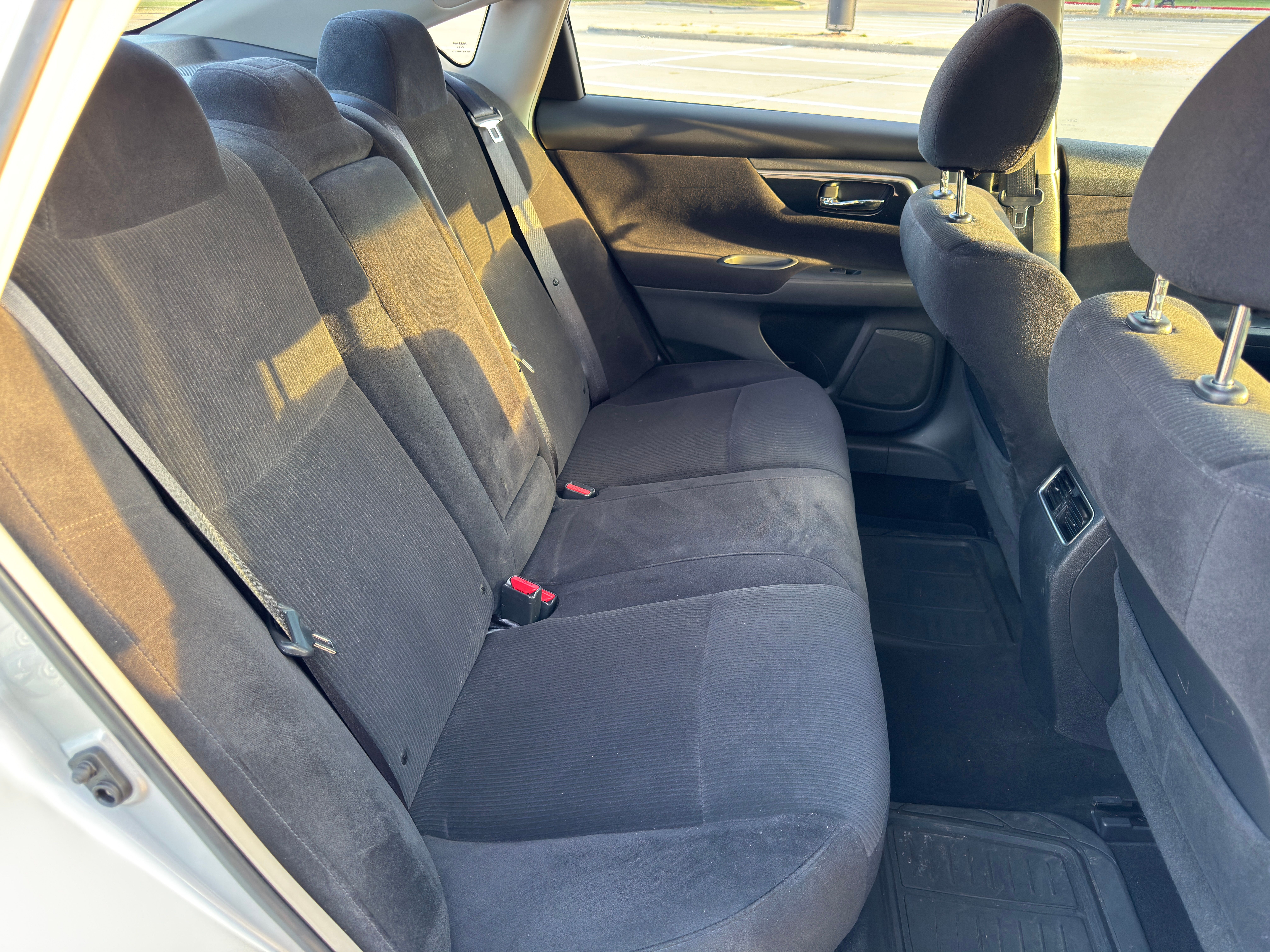 Used 2013 Nissan Altima 3.5 SV FWD image 15