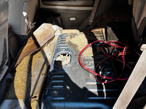 Used 1996 Toyota Land Cruiser image 9