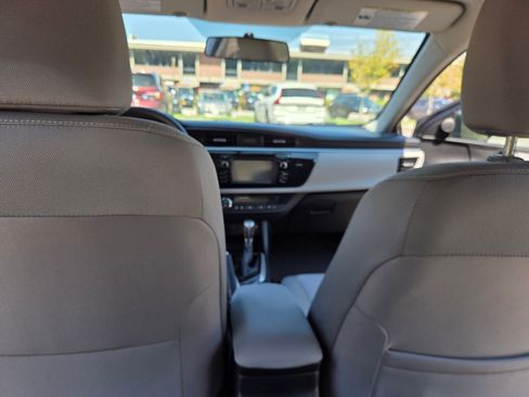 Used 2015 Toyota Corolla LE FWD image 21