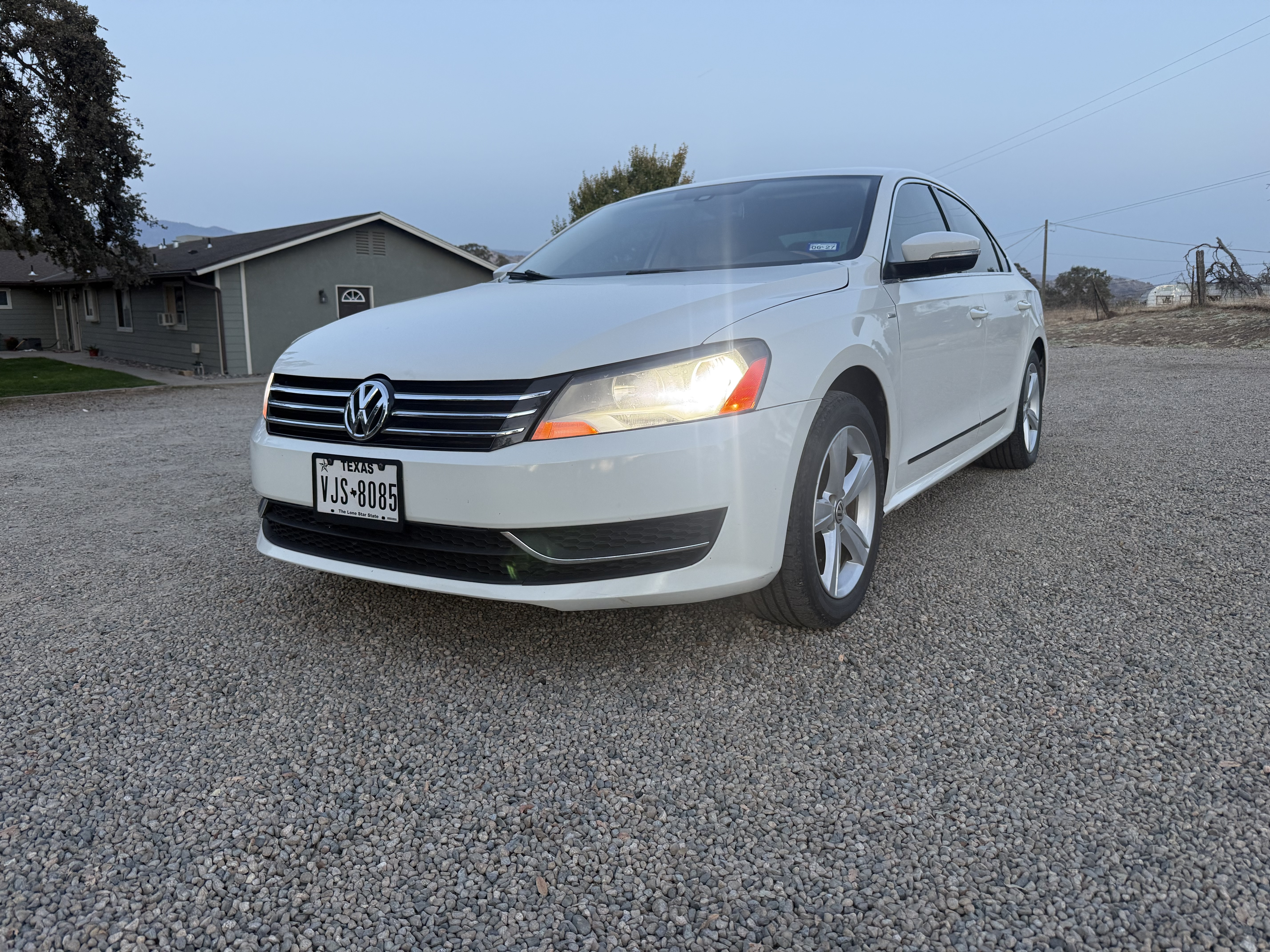 Used 2013 Volkswagen Passat 2.5 SE FWD image 12