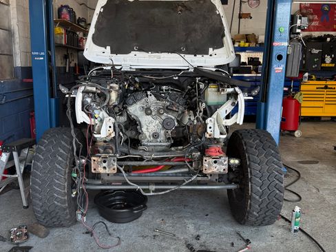 Used 2013 Jeep Wrangler Unlimited Sahara w/ Dual Top Group AWD/4WD image 2