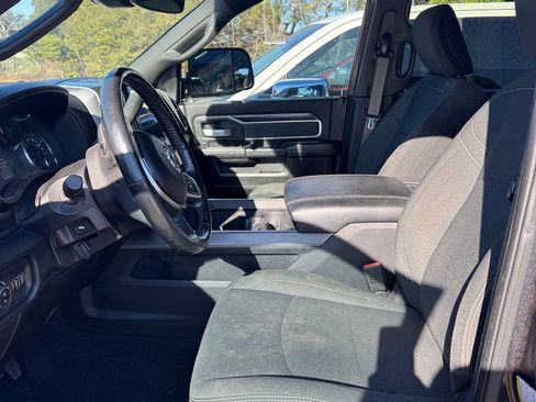 Used 2019 RAM 2500 Big Horn image 9