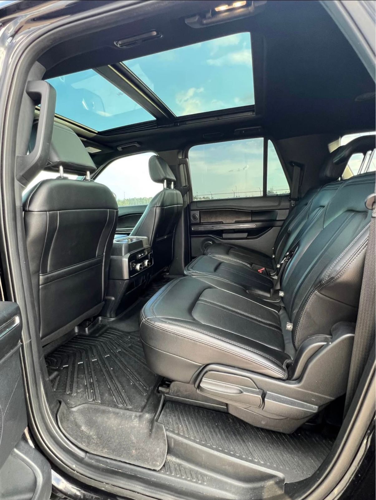 Used 2021 Ford Expedition Max Limited RWD image 15