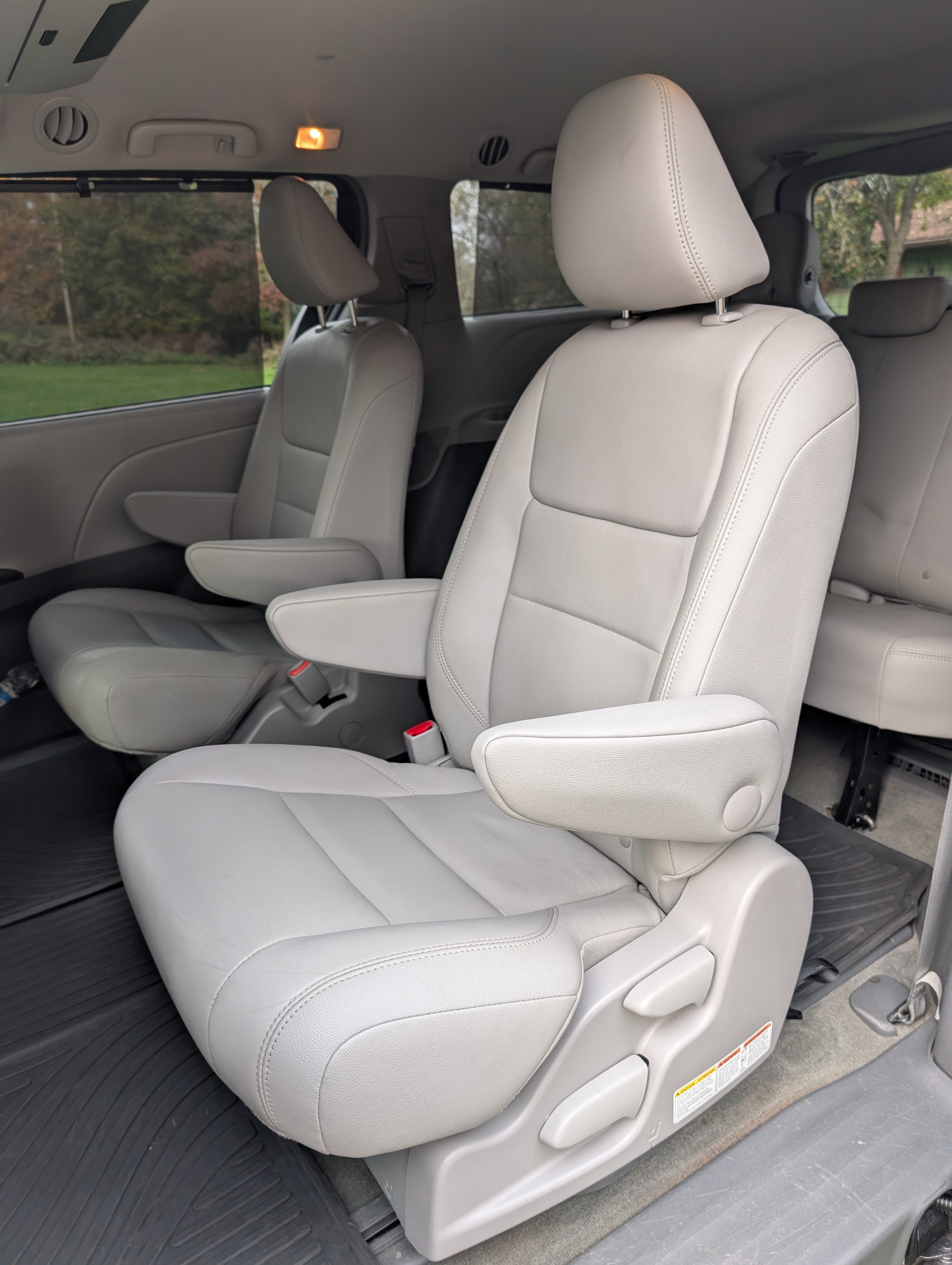 Used 2017 Toyota Sienna XLE Premium w/ Protection Package AWD/4WD image 15