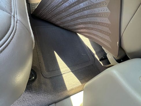 Used 2002 Ford F350 4x4 Crew Cab DRW Super Duty image 17