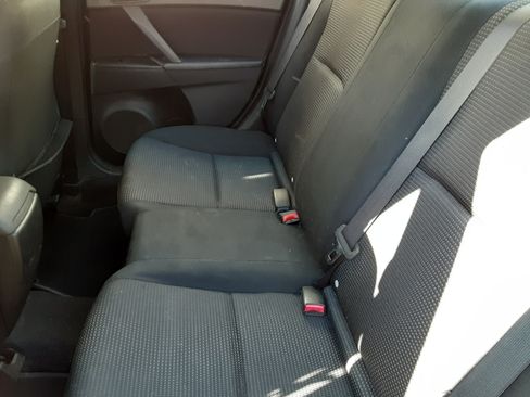 Used 2013 MAZDA MAZDA3 i Sport image 11