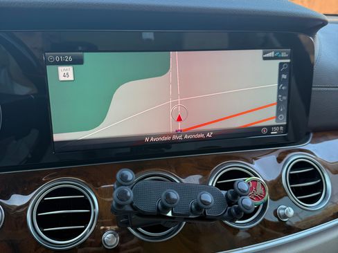 Used 2019 Mercedes-Benz E 300 image 27