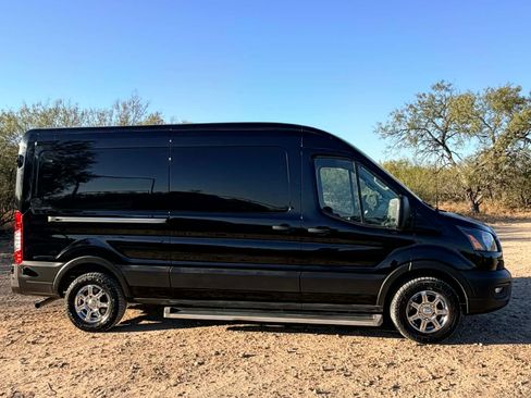Used 2020 Ford Transit 250 Medium Roof image 18