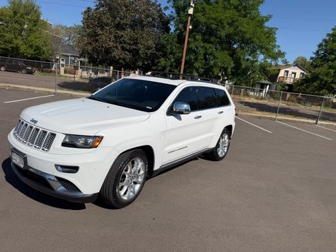 Used 2014 Jeep Grand Cherokee Summit AWD/4WD image 6