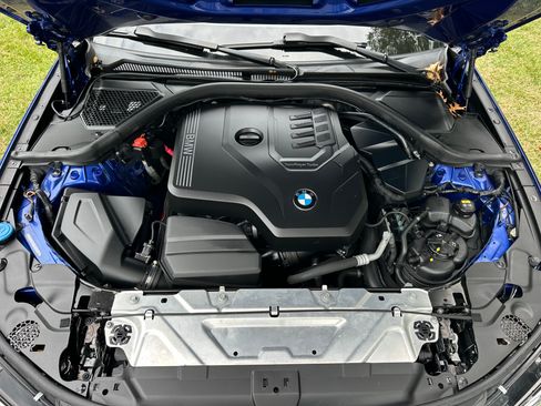 Used 2019 BMW 330i Sedan w/ M Sport Package image 15