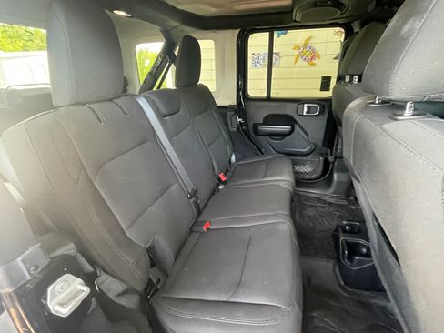 Used 2021 Jeep Wrangler Unlimited Sport AWD/4WD image 27