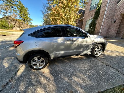 Used 2016 Honda HR-V EX image 5