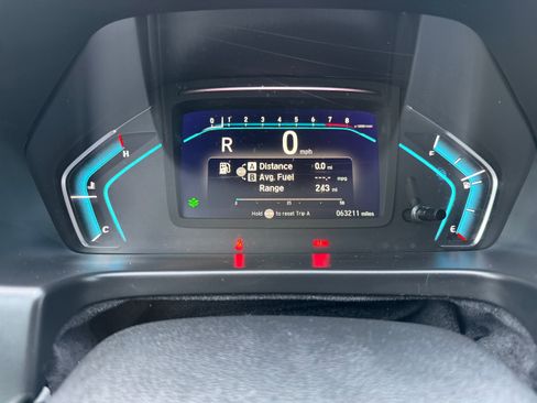Used 2018 Honda Odyssey LX image 24