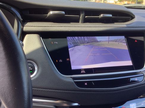 Used 2022 Cadillac XT5 Luxury image 8