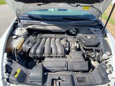 Used 2009 Volvo S40 2.4i image 4