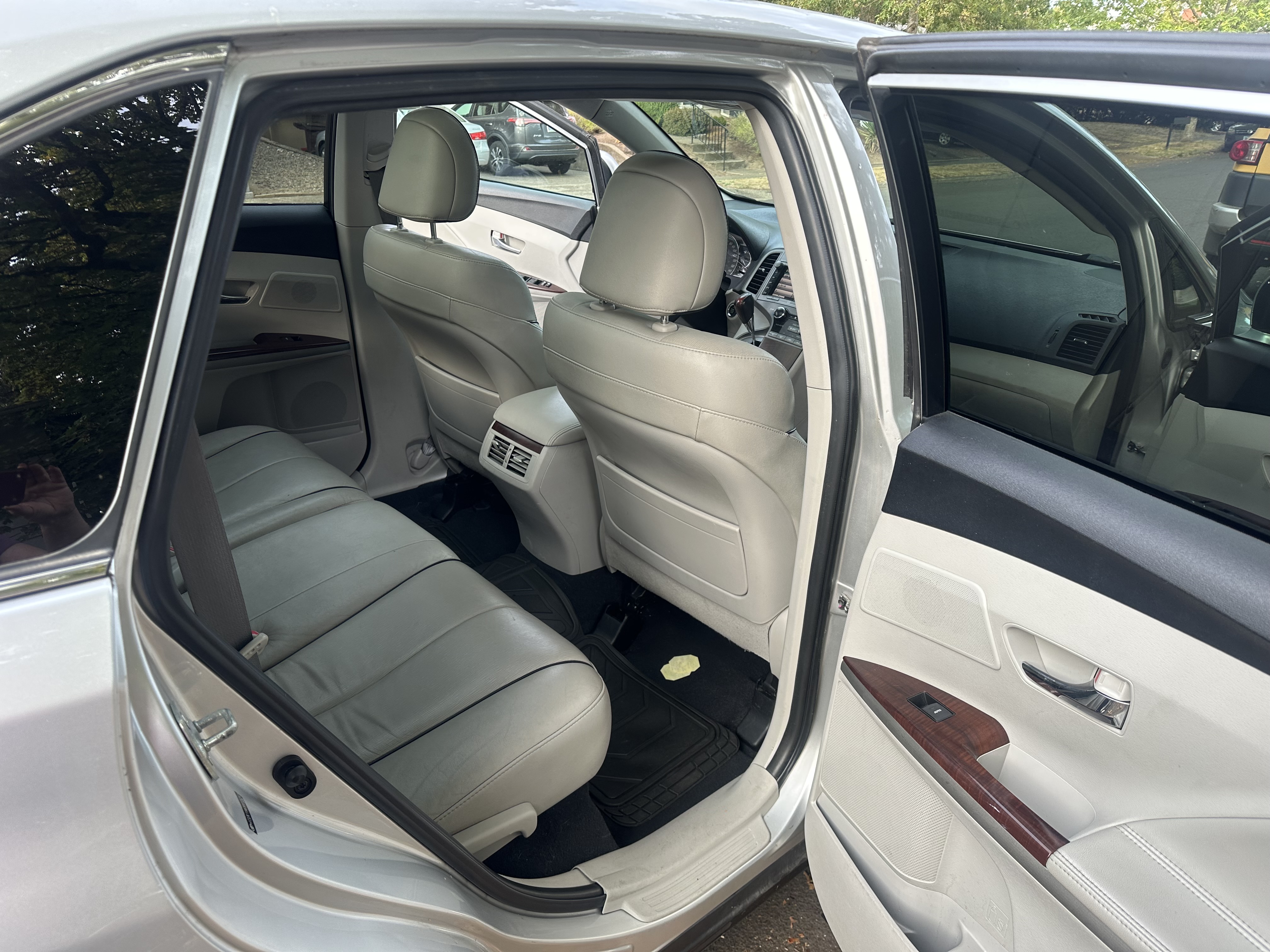 Used 2009 Toyota Venza FWD image 17