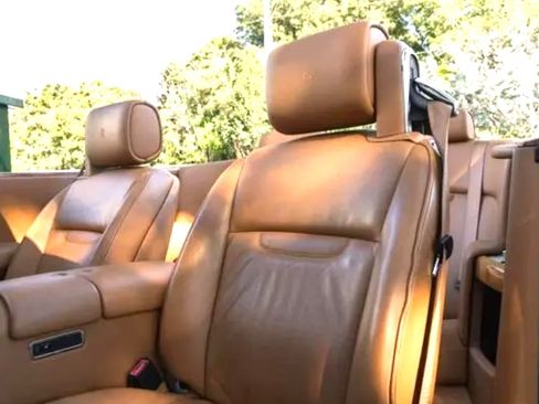 Used 2009 Rolls-Royce Phantom Drophead Coupe image 11