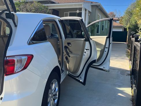 Used 2016 Acura RDX FWD w/ Technology Package image 12