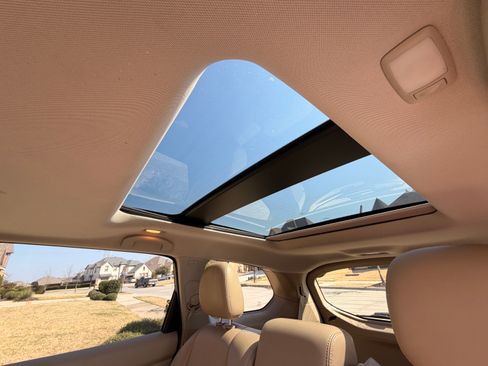 Used 2017 Nissan Pathfinder SL w/ SL Premium Package image 13