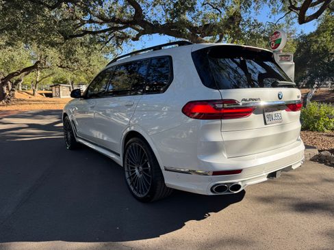 Used 2022 BMW ALPINA XB7 image 6