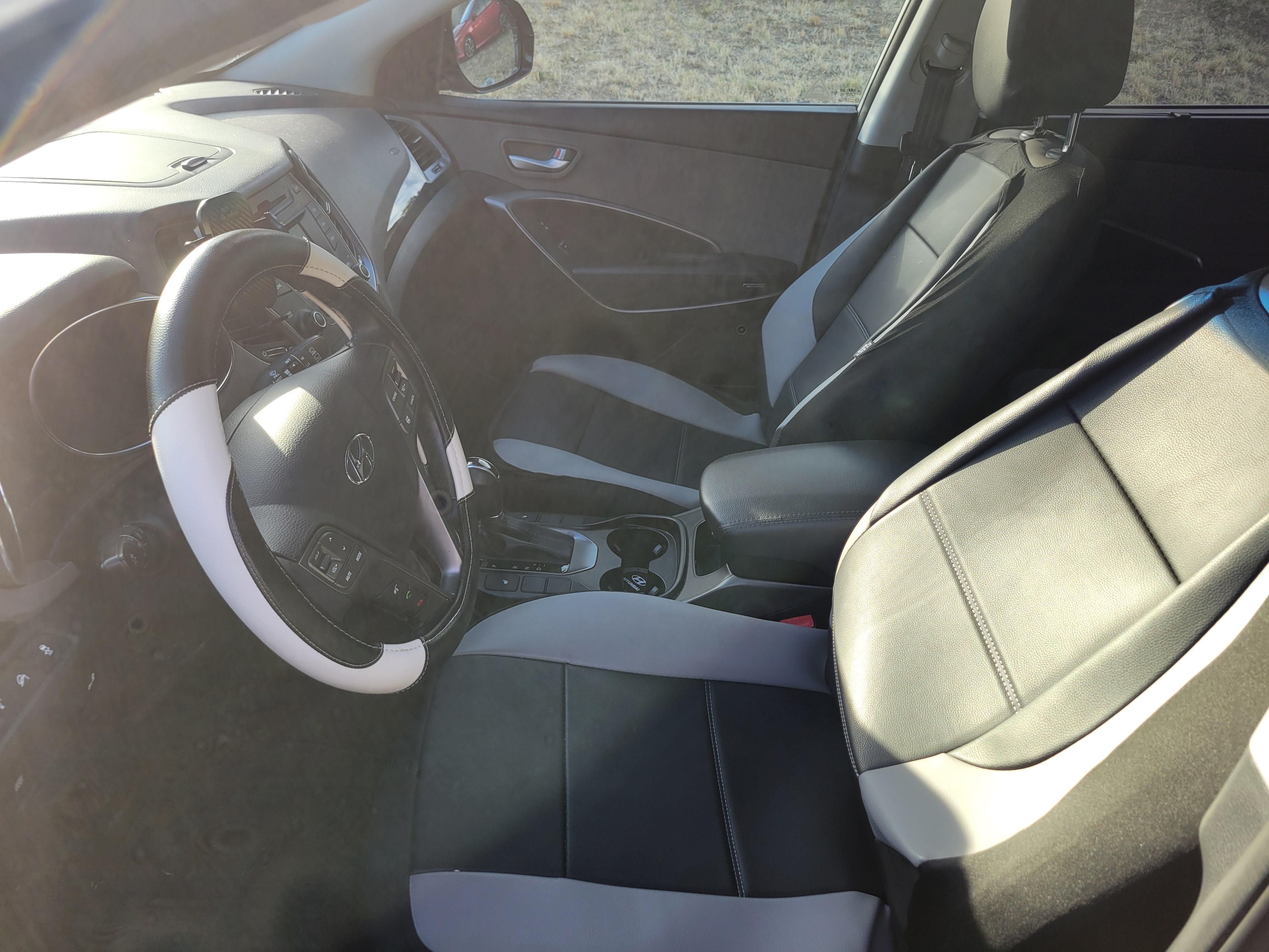 Used 2014 Hyundai Santa Fe GLS w/ Premium Package 05 FWD image 15
